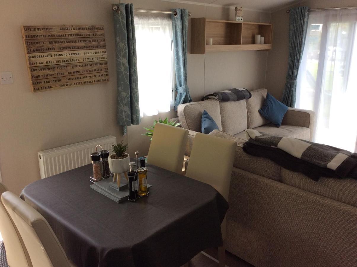 Lake District Cumbria Gilcrux Solway Firth Cabin Wigton Buitenkant foto